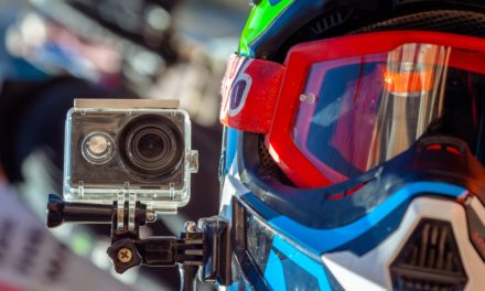 Tout savoir sur les supports de fixation pour GoPro adaptés à un casque moto